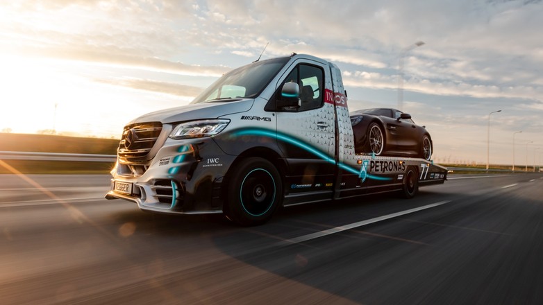 Mercedes Sprinter Petronas Edition Kegger