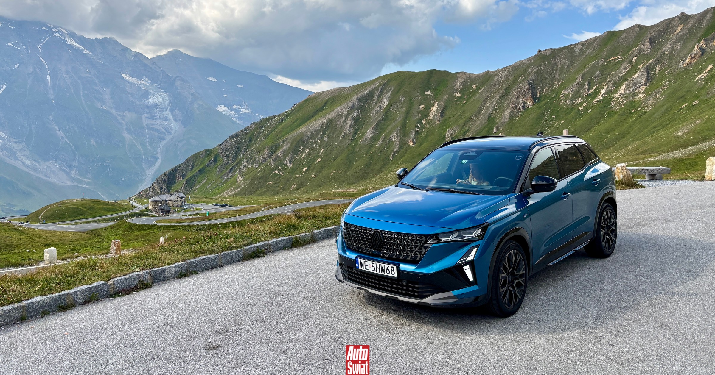 Jak hybrydowe Renault Austral spisało się podczas wyjazdu w Alpy? Nie miało lekko