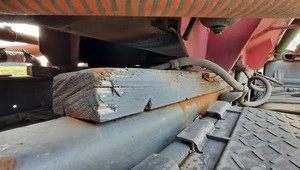 ITD zatrzymała szambiarkę. Jej stan techniczny to istne "szambo"