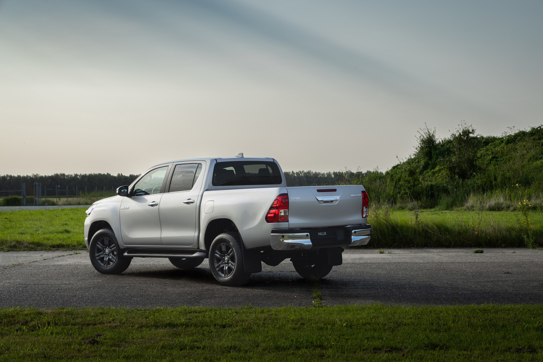 Toyota Hilux 48V Hybrid