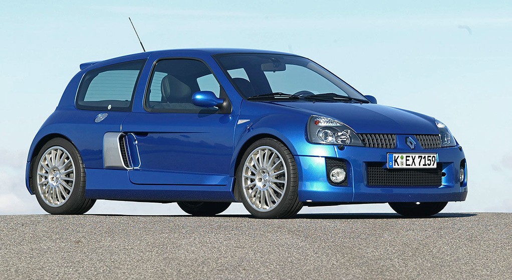 Renault Clio V6 – tak jeździ najmocniejsza fabryczna wersja