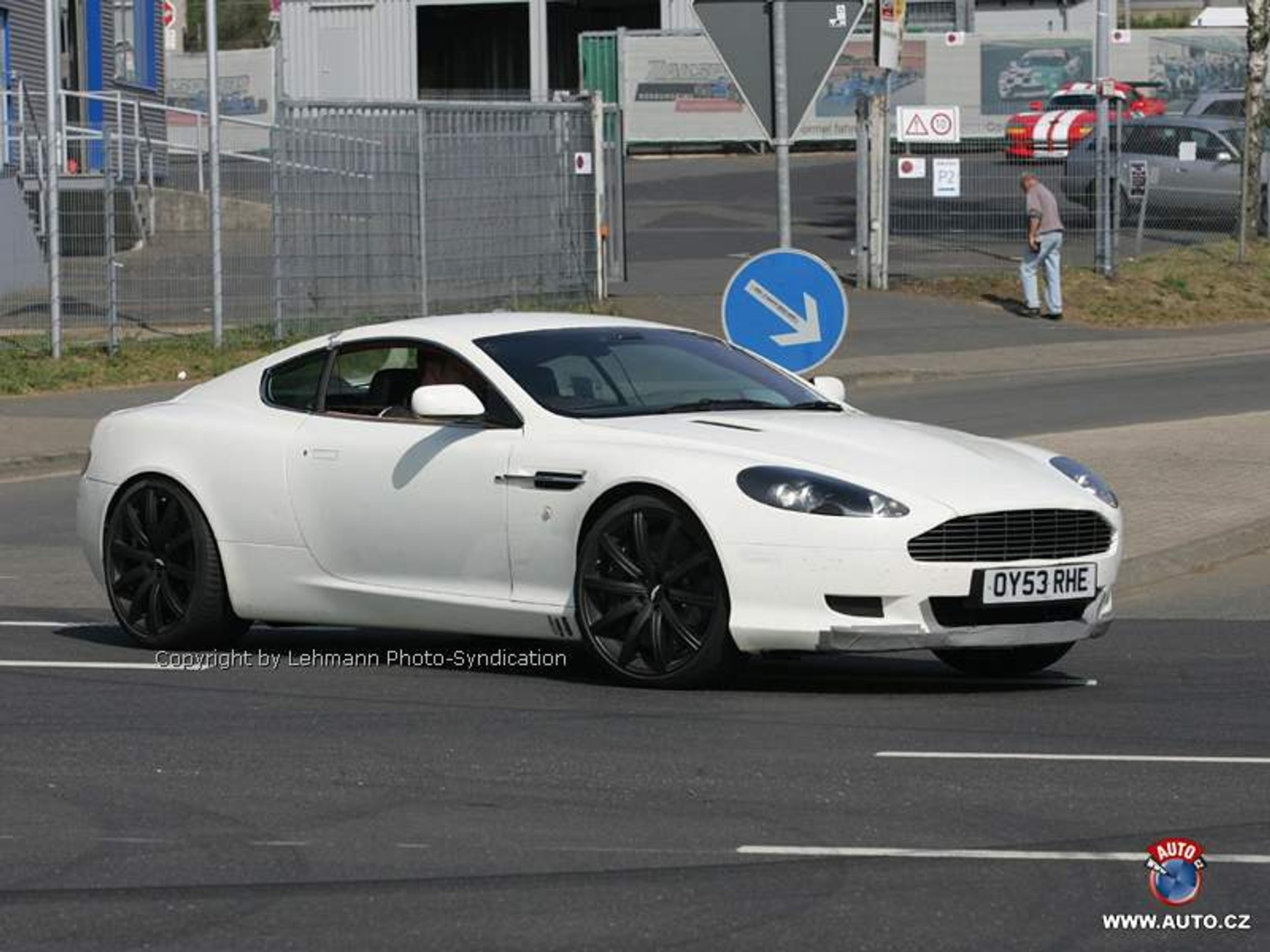 Spy Photos: Aston Martin DBS i V8 Roadster