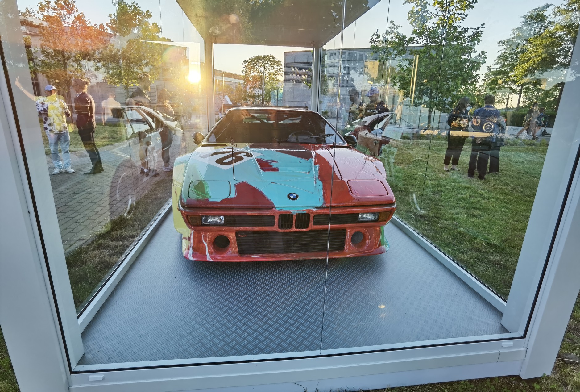 BMW Art Car Collection #04 BMW M1 Andy Warhol 1979 r.