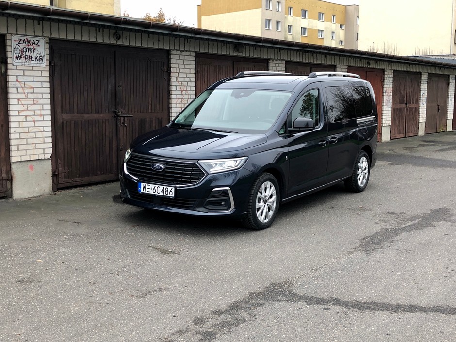 Ford Grand Tourneo Connect 1.5 Ecoboost Titanium