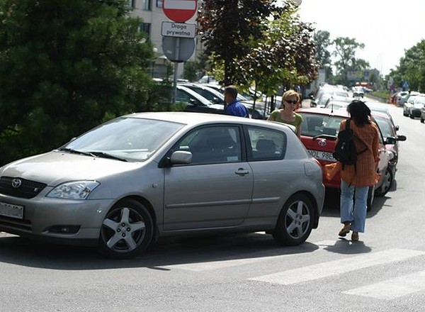 Naukowcy udowodnili, że mężczyźni parkują lepiej od kobiet