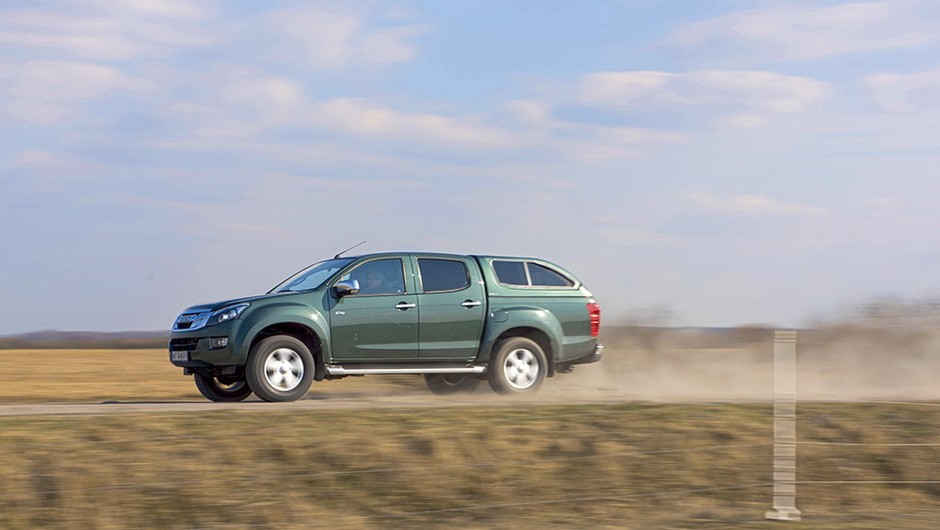 Isuzu-D-Max-Hunter(1)