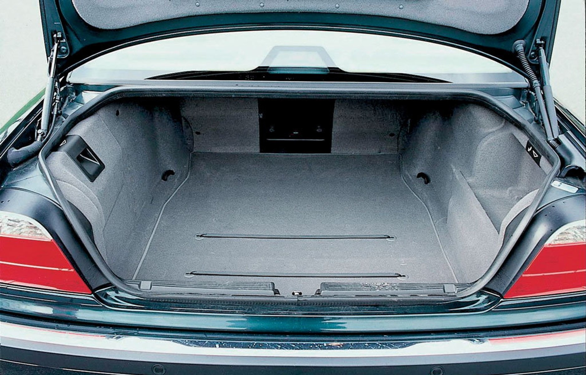 Używane BMW serii 7 - tanio raczej nie będzie, ale...