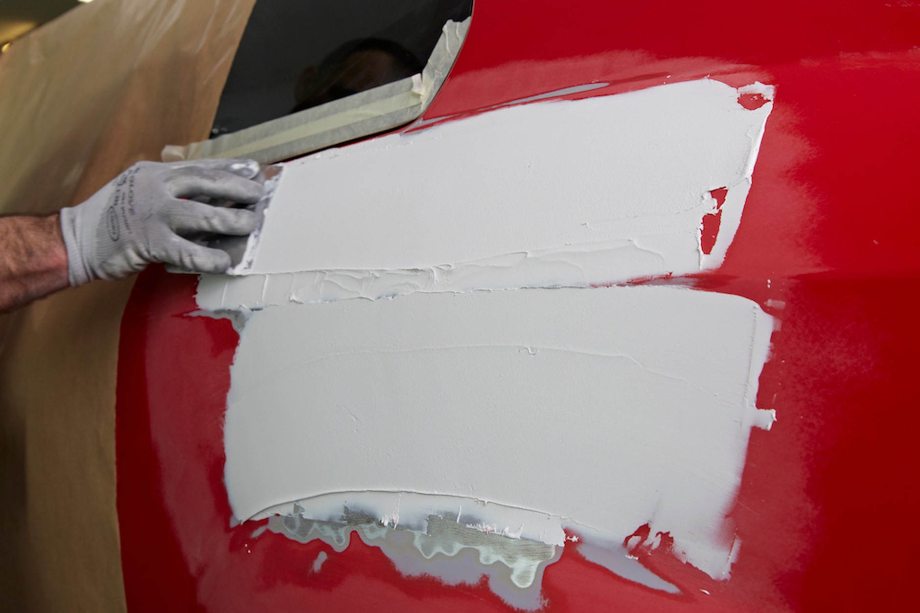 Szpachlowanie karoserii