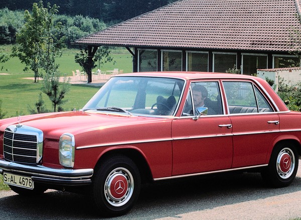Mercedes W 114/115 – 50-lecie limuzyny klasy średniej