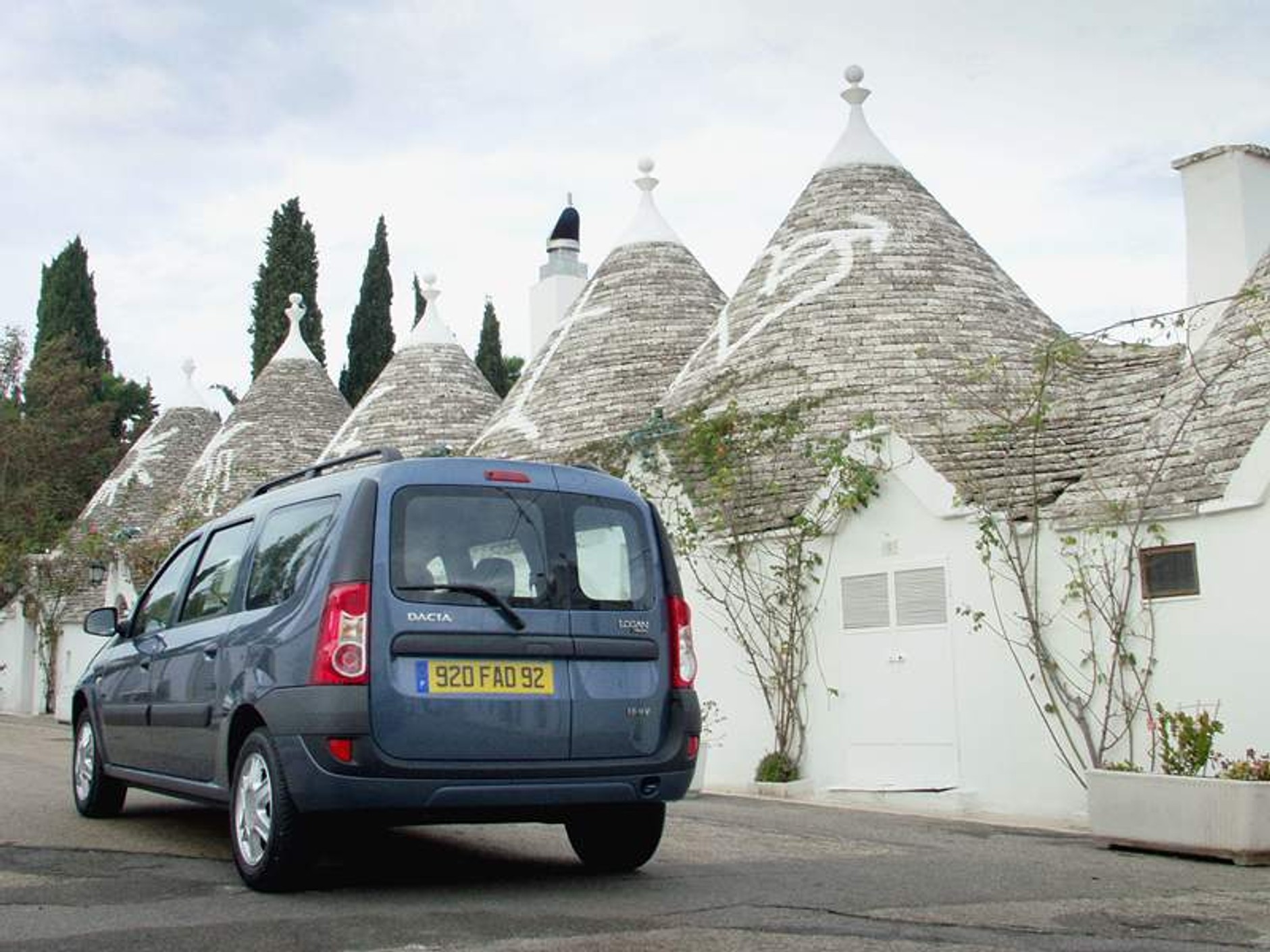 Dacia Logan MCV 1.6 16V: pierwsze jazdy i cena w Polsce!