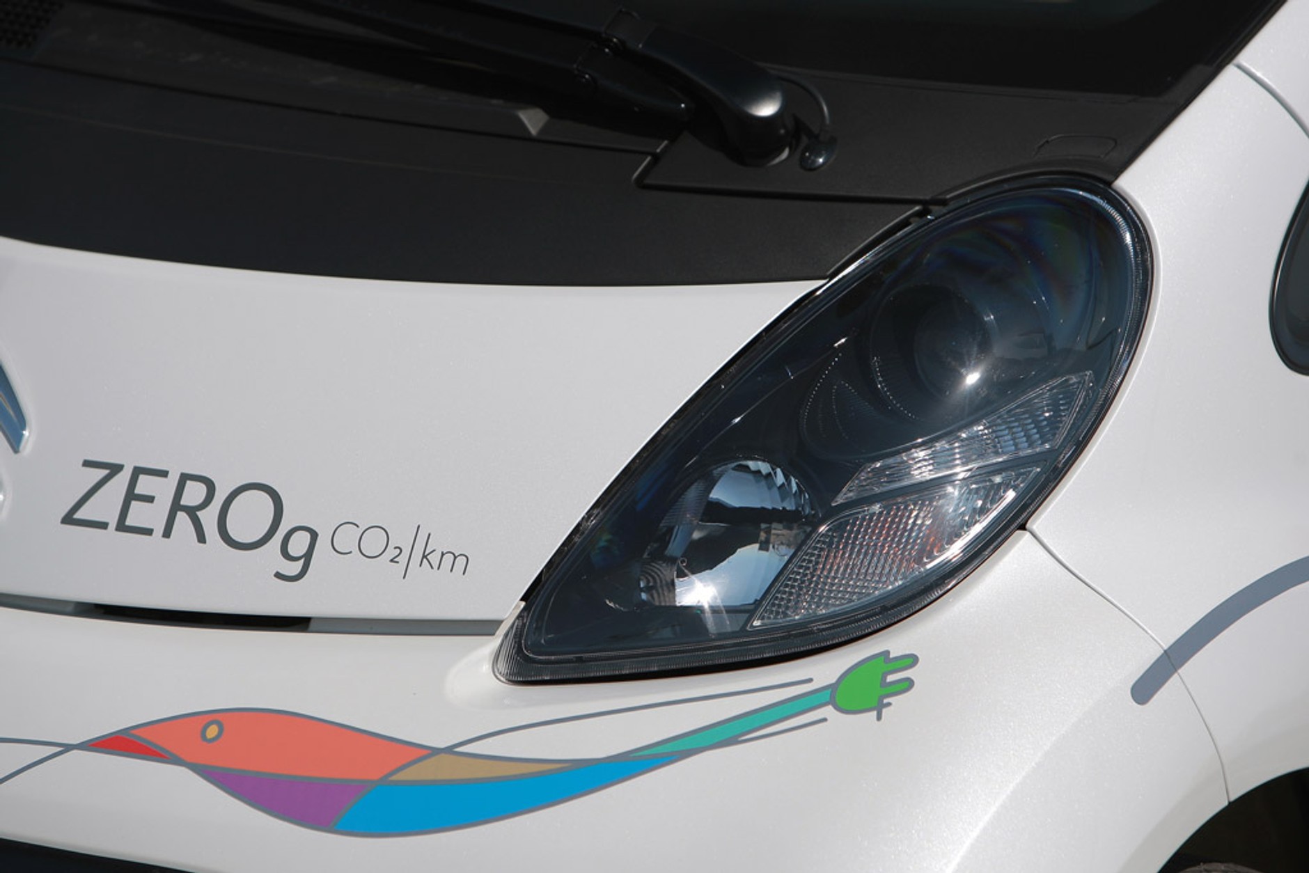 Citroen C-Zero: zero emisij, trochę stresu