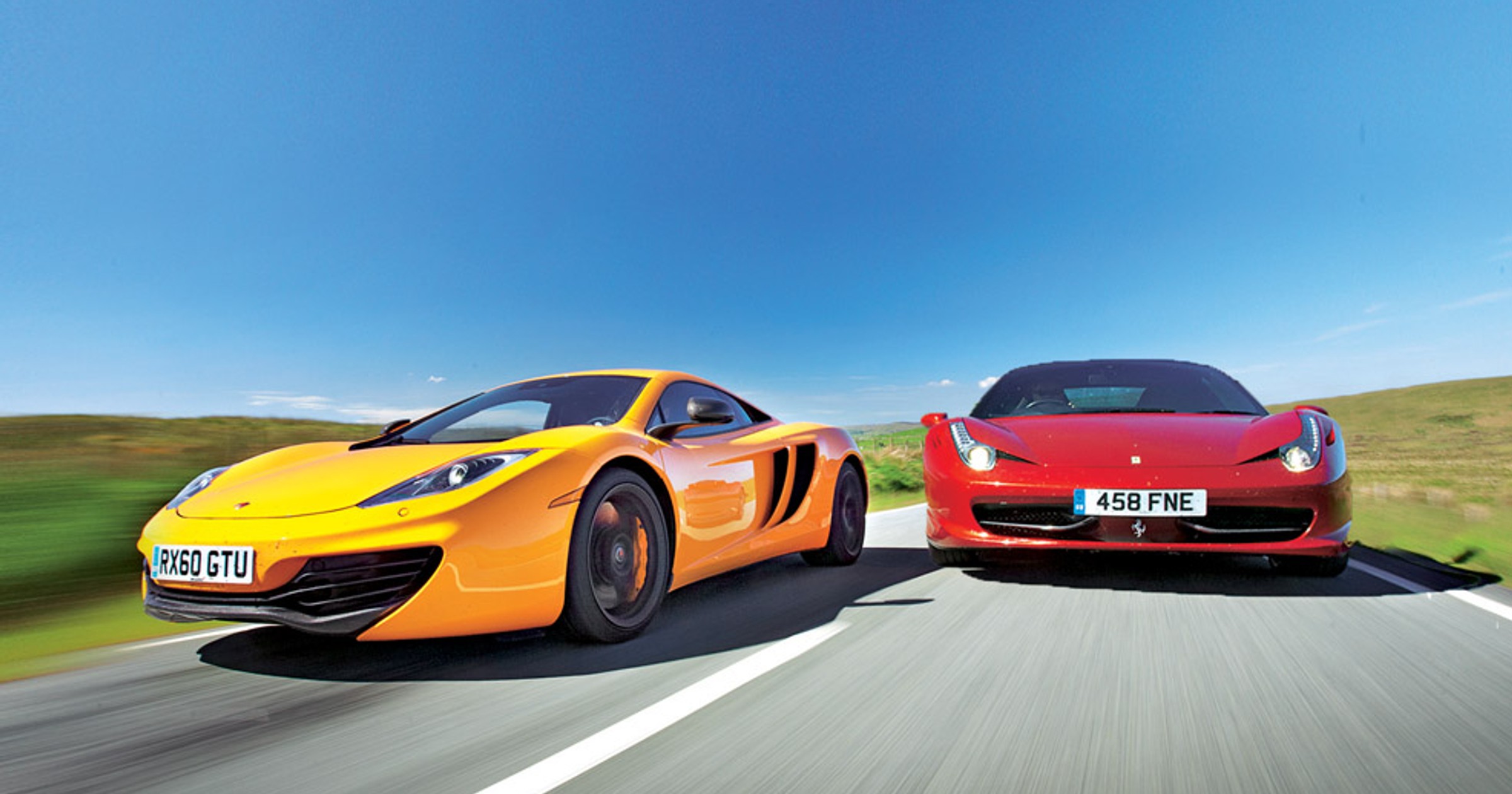 Ferrari 458 Italia kontra McLaren MP4-12C: byliśmy w niebie