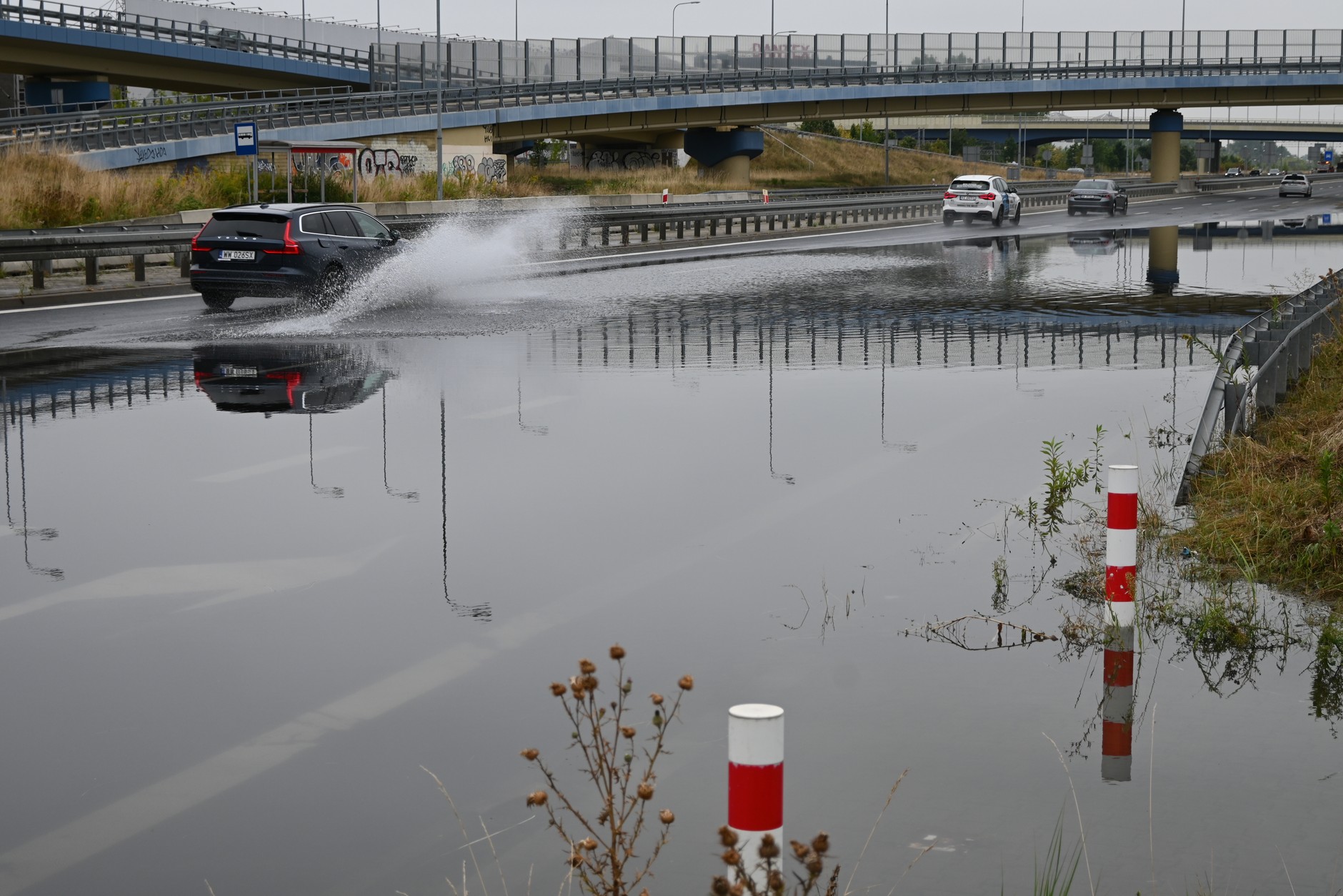 Zalana trasa S79 w Warszawie