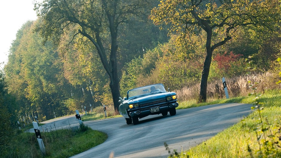 Cadillaca Eldorado czy Mercedesa 220 SE