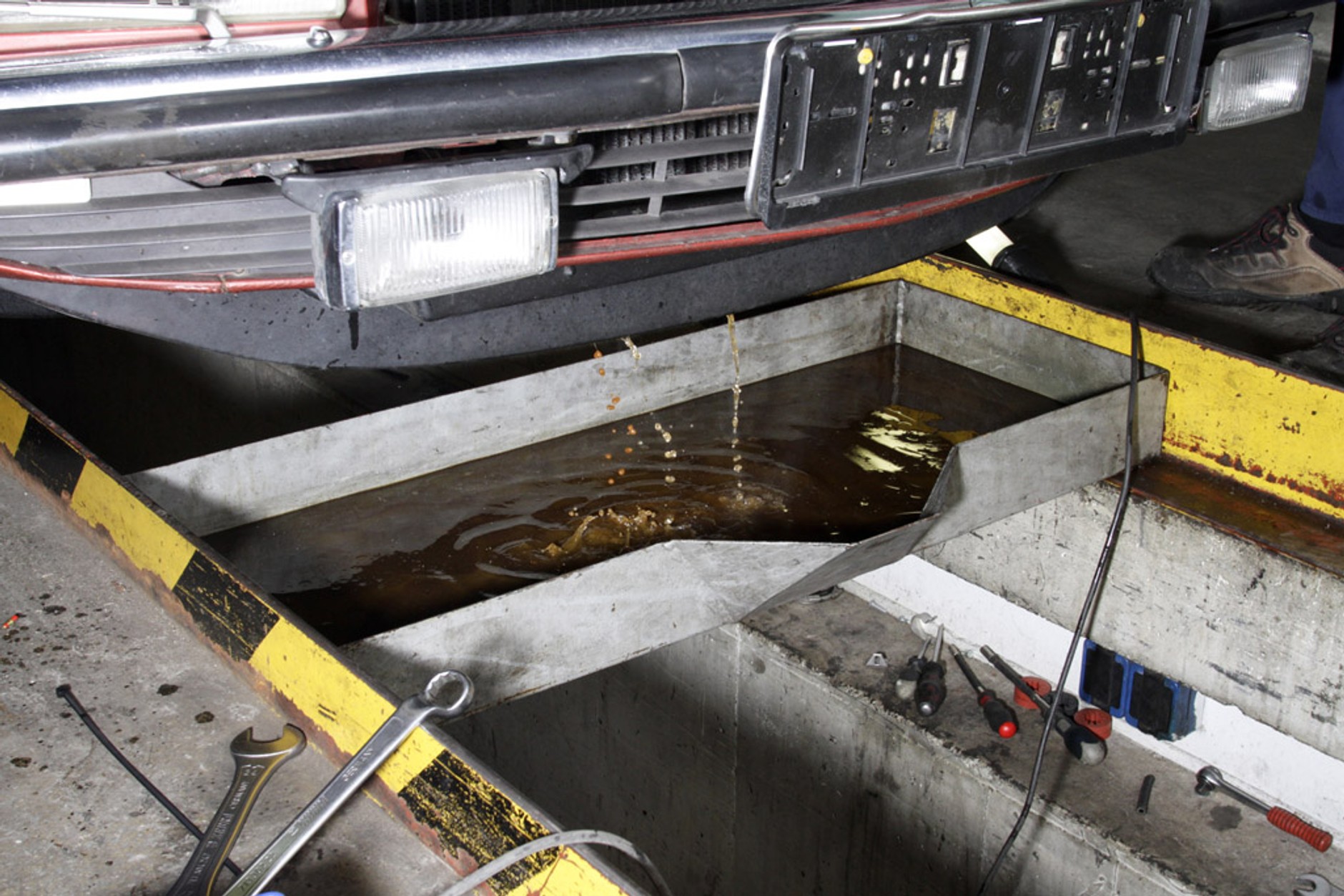 Wymiana lub naprawa chłodnicy krok po kroku