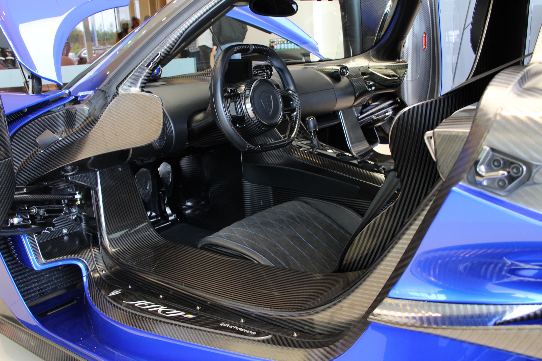 Koenigsegg Jesko Attack