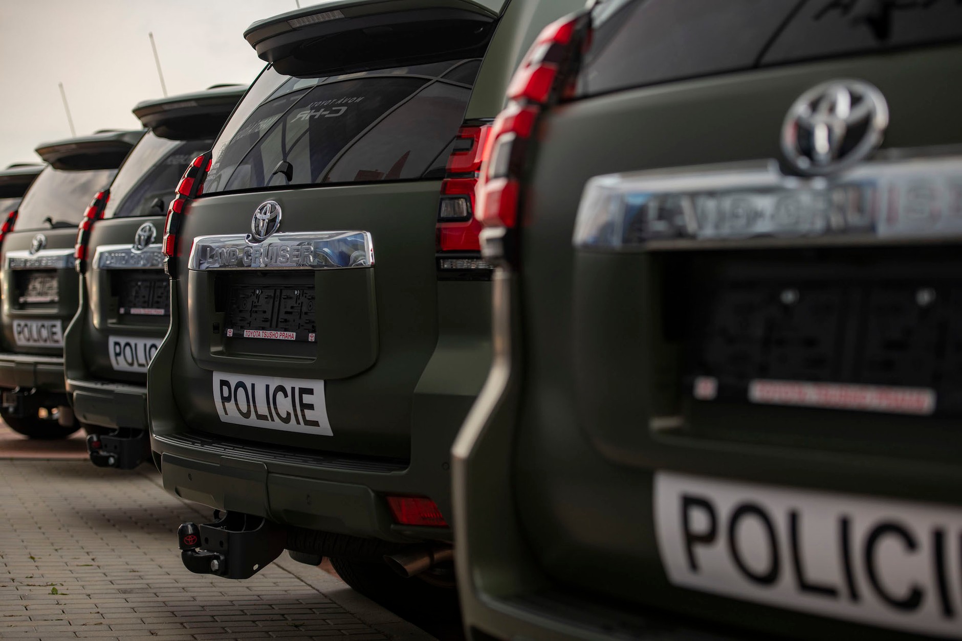 Czescy pogranicznicy odebrali nowe Land Cruisery