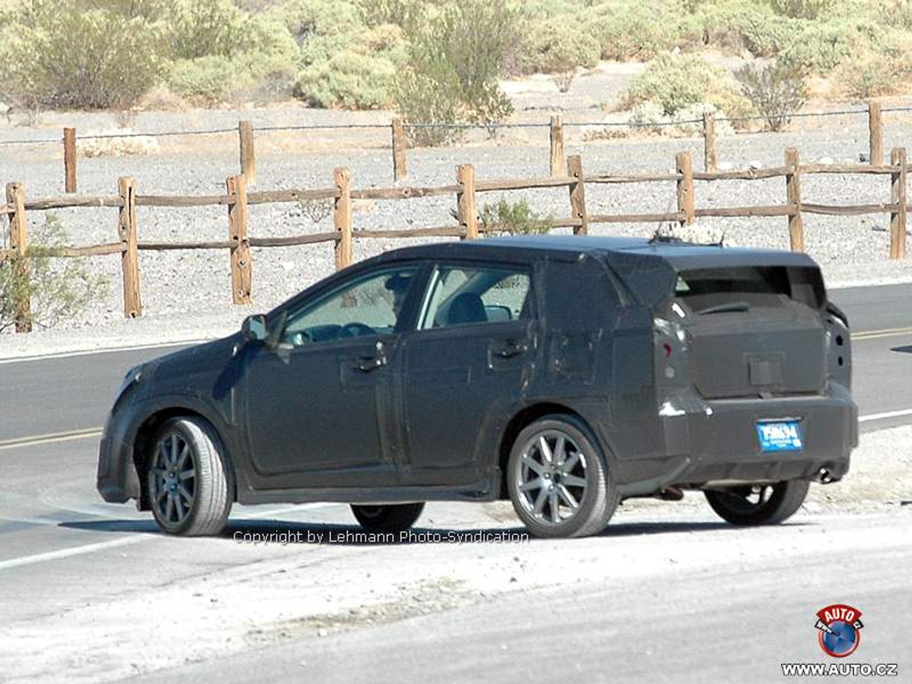 Zdjęcia szpiegowskie: Toyota Corolla Verso