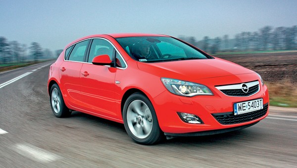 OPEL ASTRA IV (2009-18)