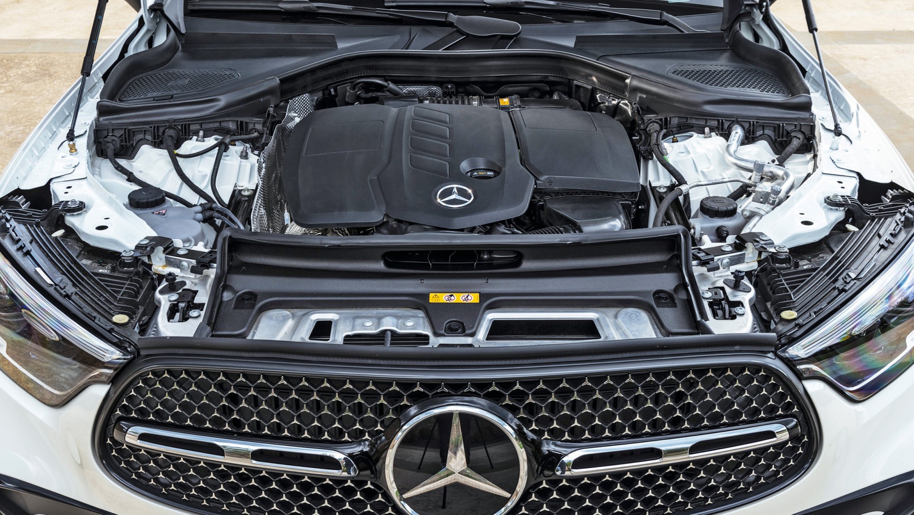 Mercedes GLC 220 d 4Matic, moc: 197 + 23 KM, spalanie 5,2 l/100 km, ceny od 249 900 zł