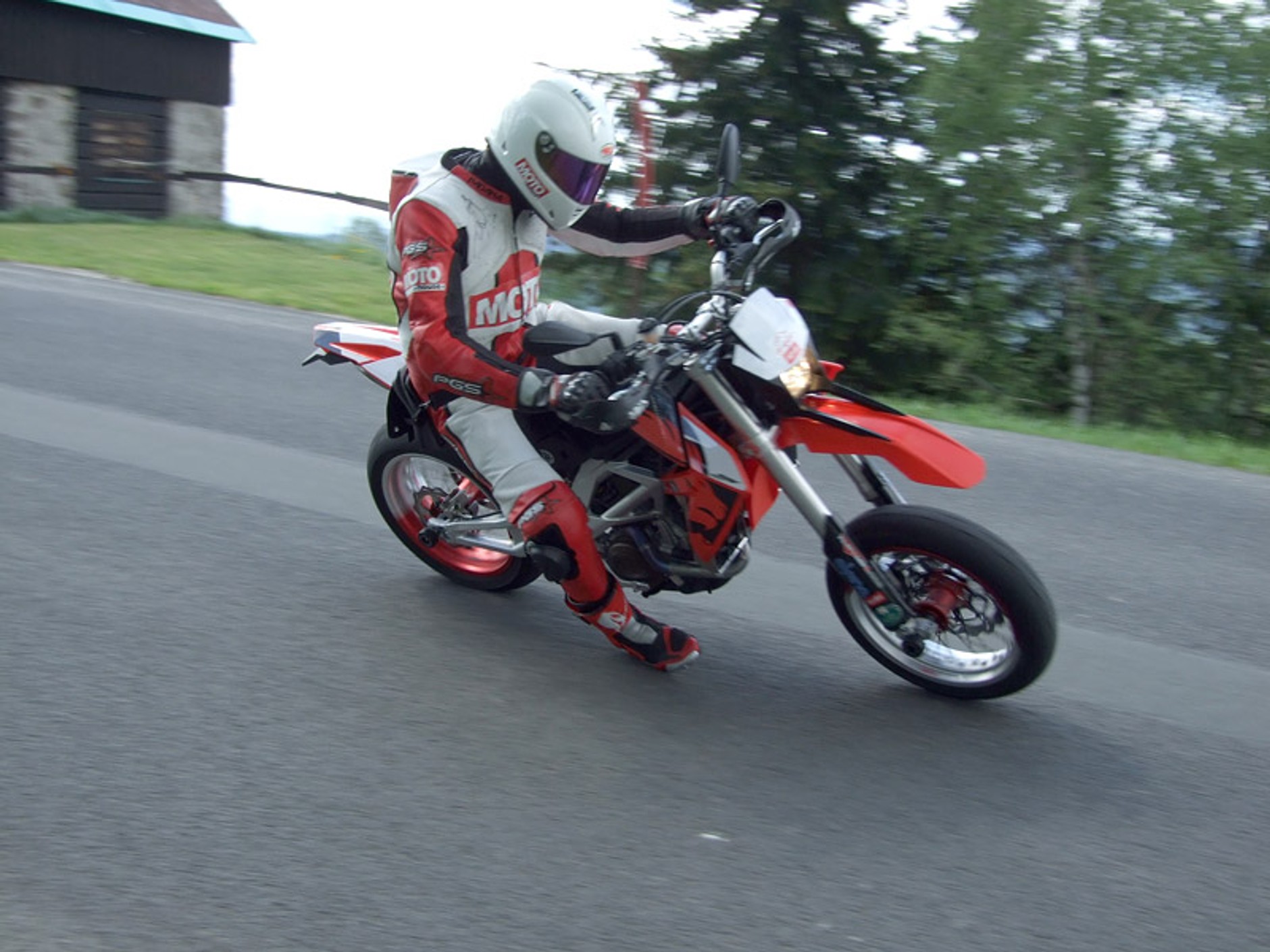 Aprilia i Moto Guzzi, czyli dzień w Górach Izerskich