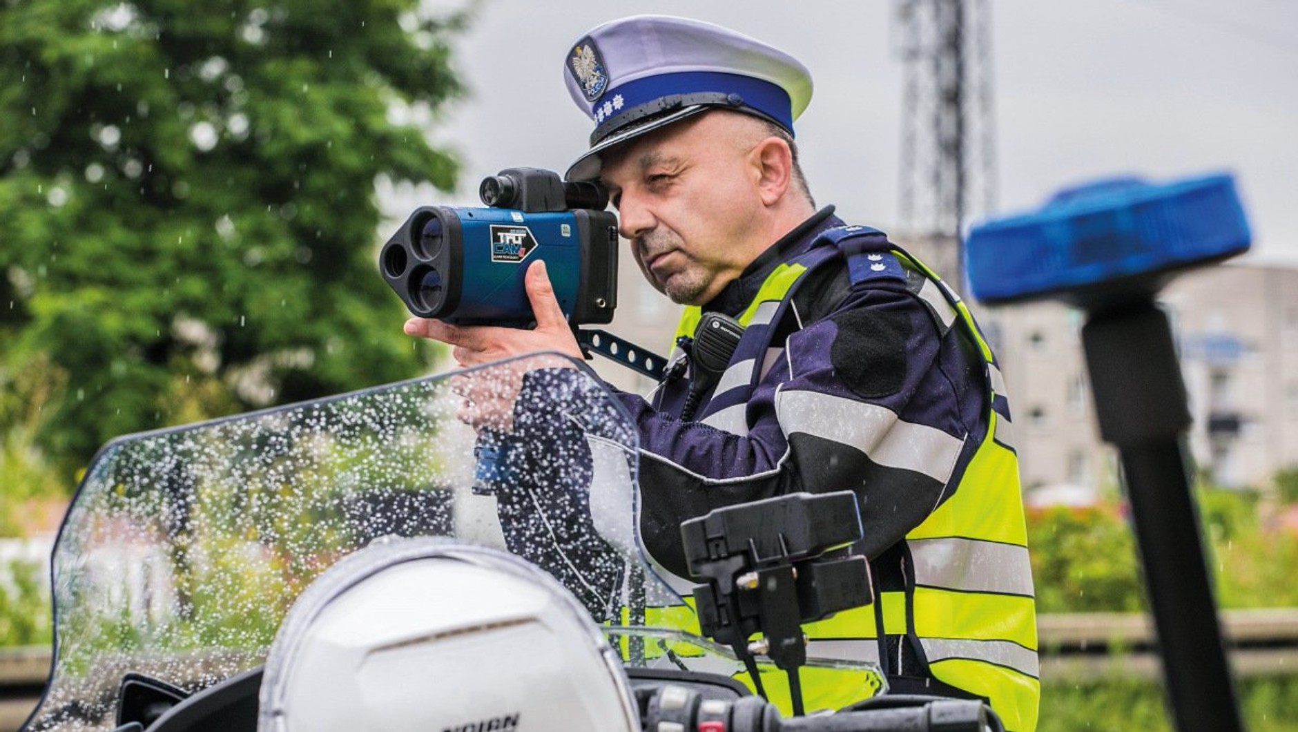 Policyjny pomiar prędkości tzw. laserówką
