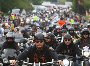 Motocyklista kontra społeczeństwo - kiedyś i dziś