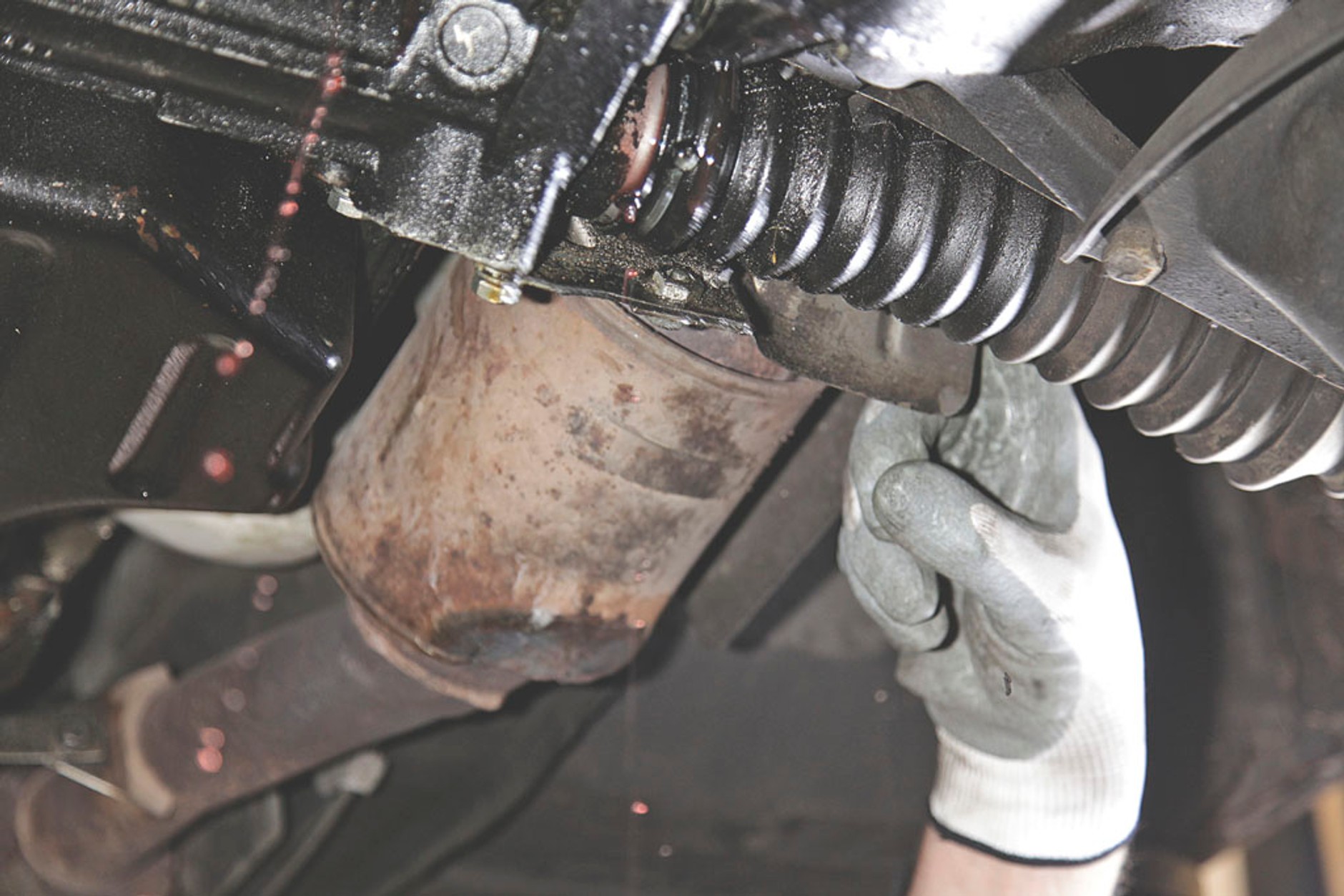 Kupujemy klasyka z dużym silnikiem - co nas czeka w serwisie?