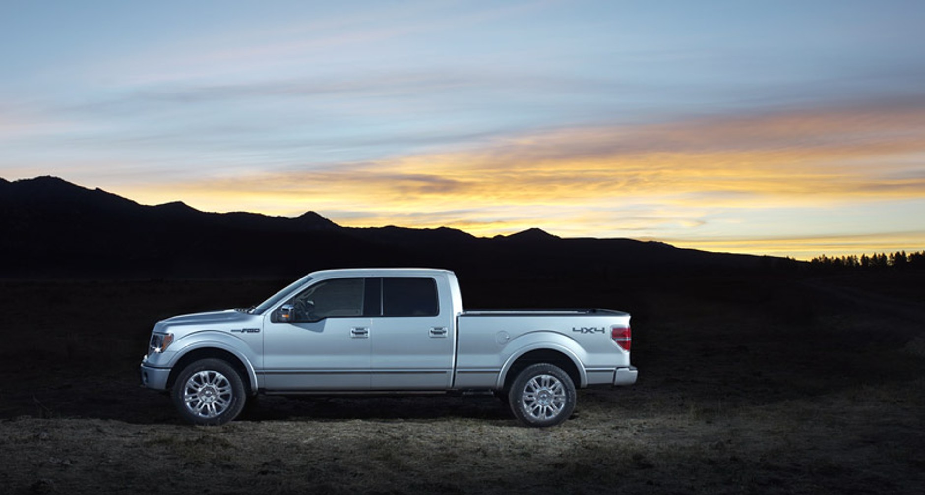 Ford F-150: legendarny pickup z nową twarzą (+ wideo)