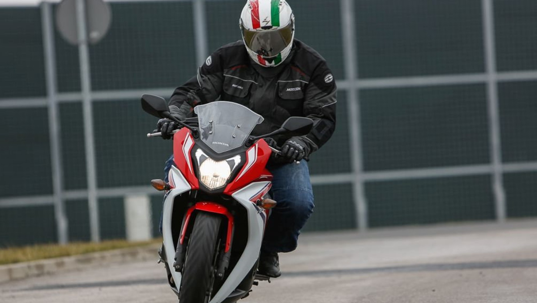 Honda CBR650F