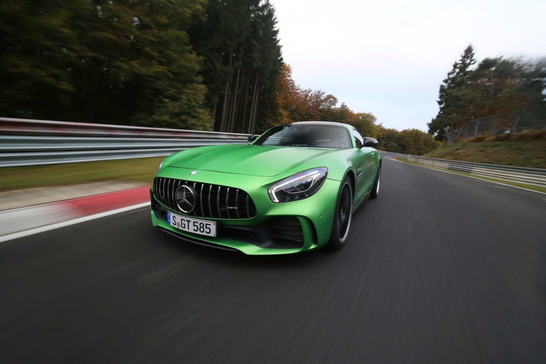 Mercedes-AMG GT R