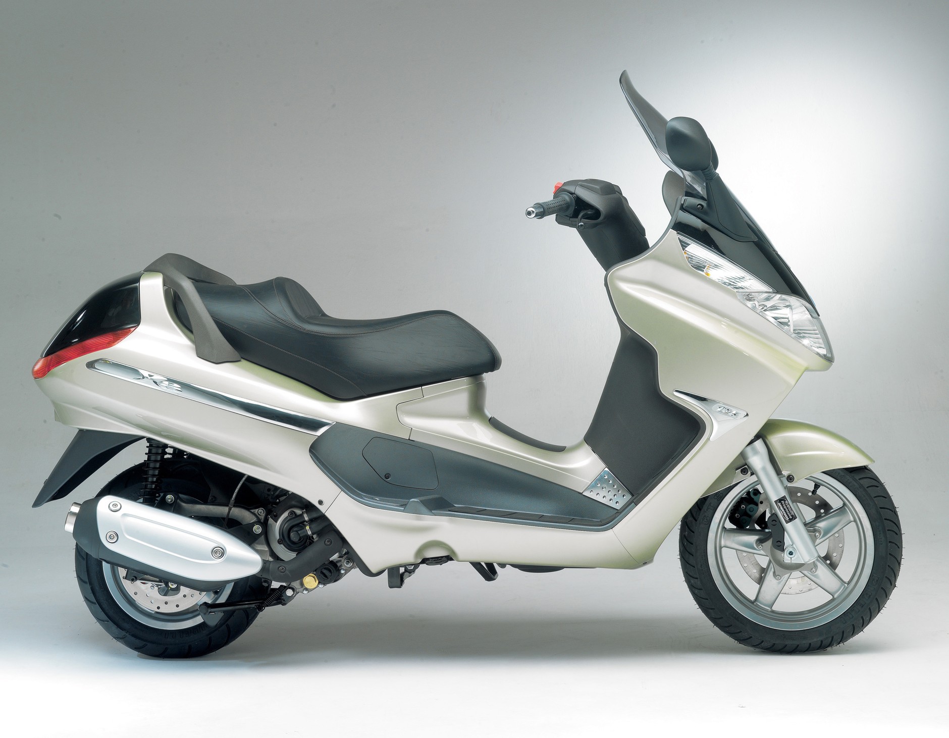 Piaggio X8 125