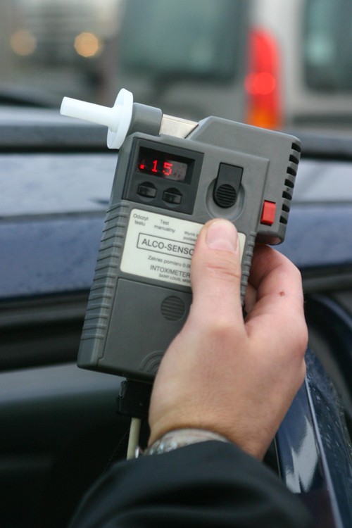 Utrata prawa jazdy za zjedzenie cukierka