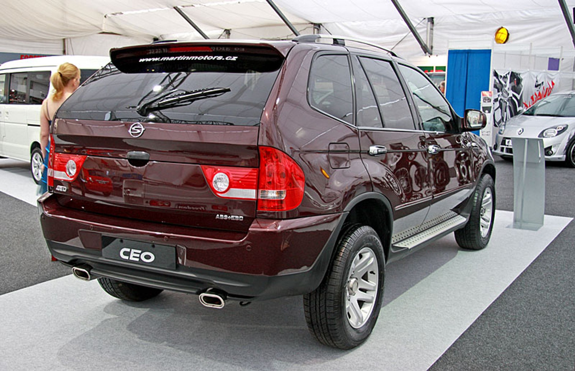 Lifan: kolejna chińska marka atakuje Europę (dane techniczne, fotogaleria)