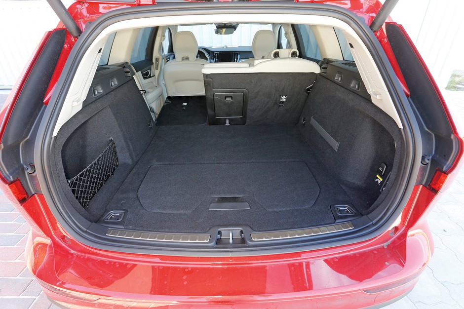 Volvo V60
2.0 D4 Geartronic
