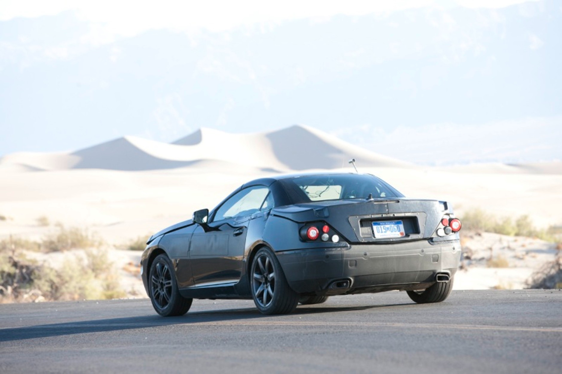 Mercedes SLK z magicznym dachem