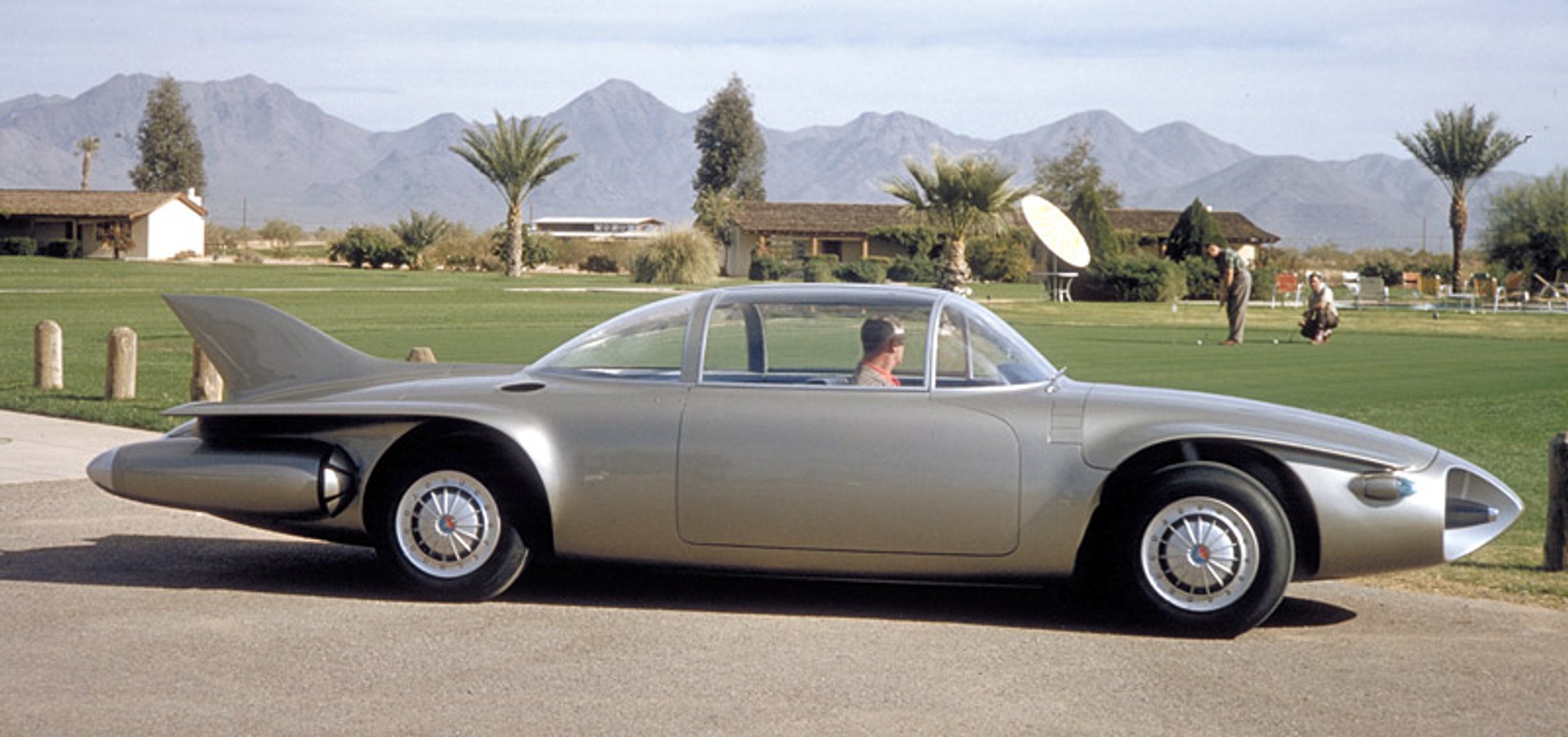 GM zaprezentuje w Pebble Beach samochody z wystawy Motorama (fotogaleria)