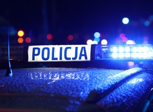 Holowana ciężarówka uderzyła w auto osobowe, jego kierowca zginął