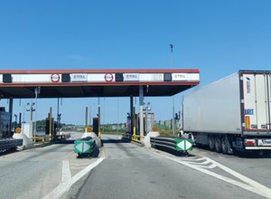 Jest projekt opłat za przejazd drogami krajowymi. Czekają nas wydatki? Wyjaśniamy