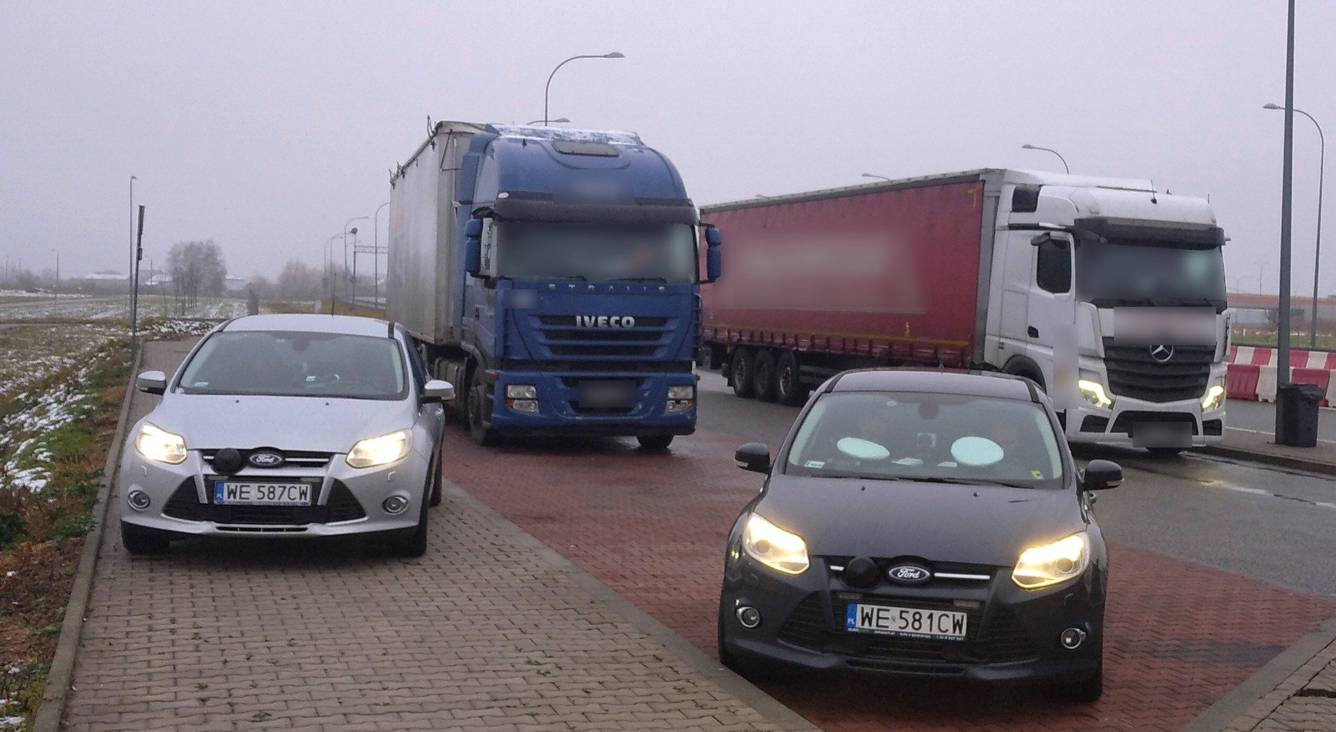 Radiowozy GITD kontrolowały wyprzedzanie TIR-ów na autostradach