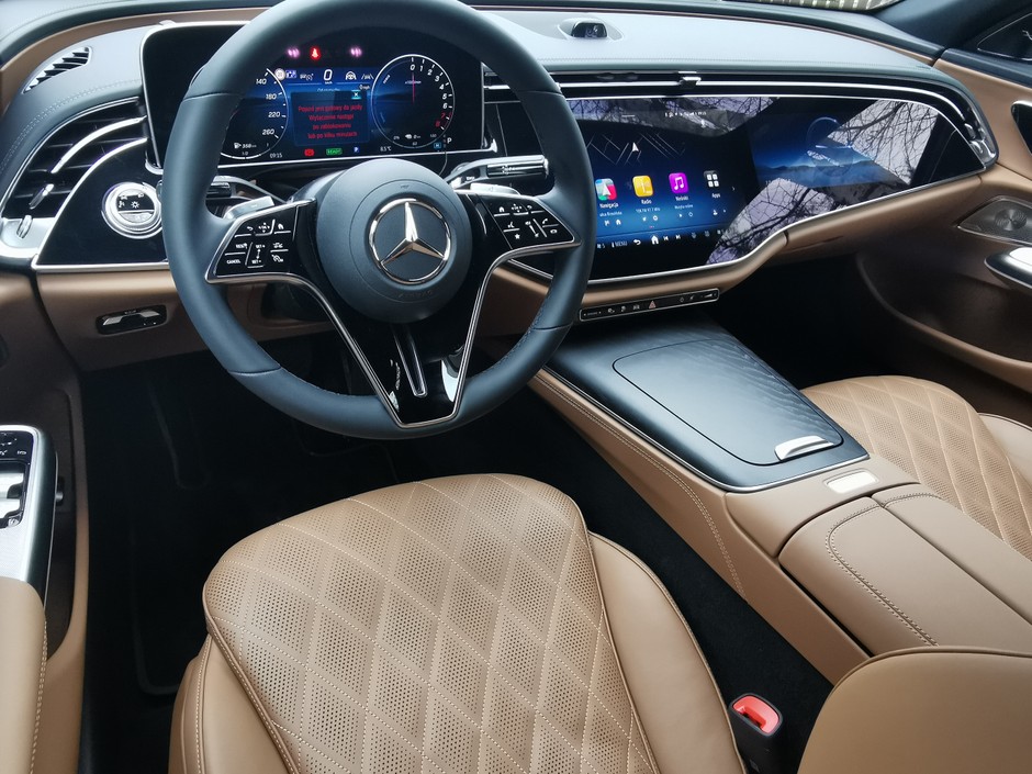 Mercedes E 300e