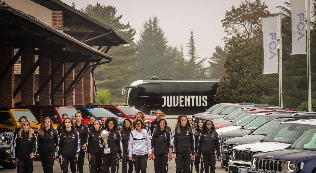 Mistrzynie Juventusu w Jeepach na torze w Balocco