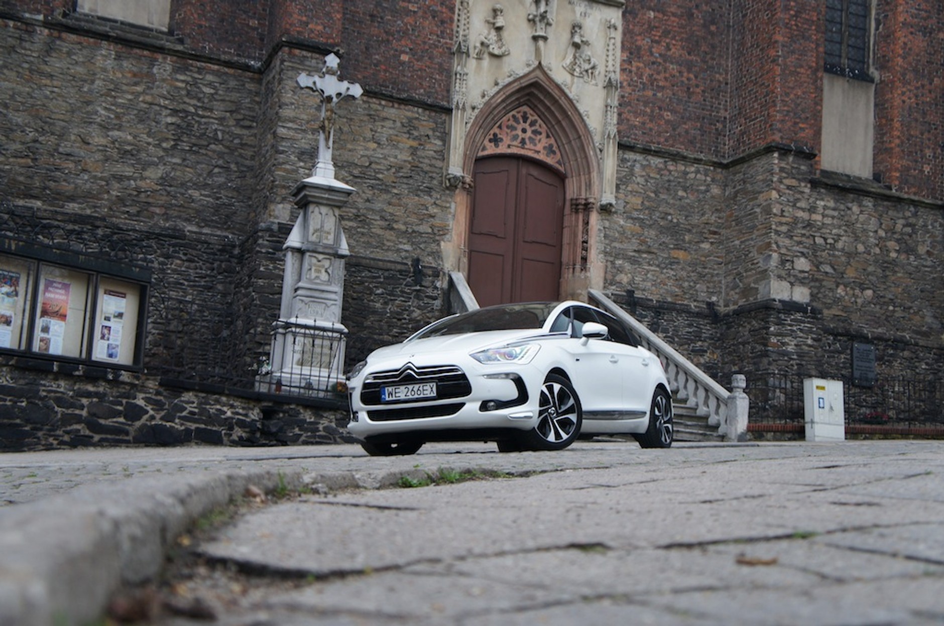 Citroen DS5 Hybrid4 w trasie: śląski Rzym zaprasza!