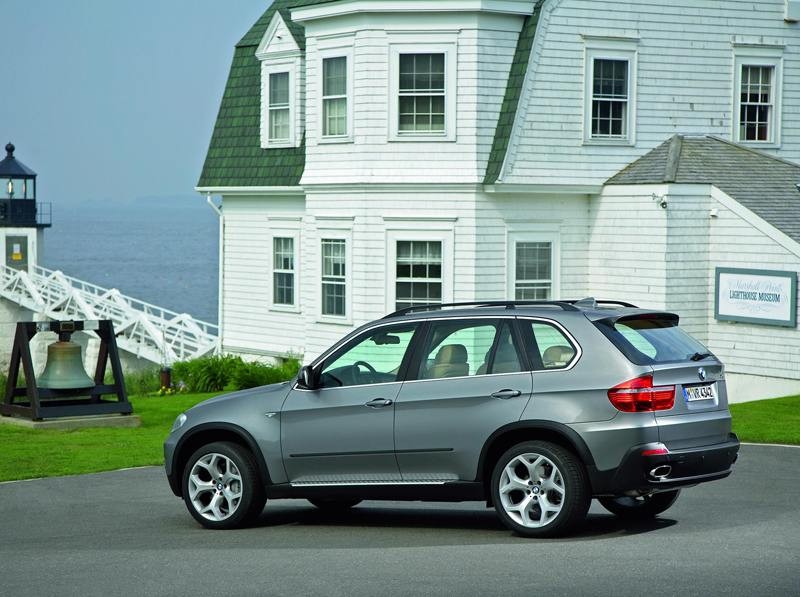 Nowe BMW X5: oficjalne zdjęcia i kompletne informacje