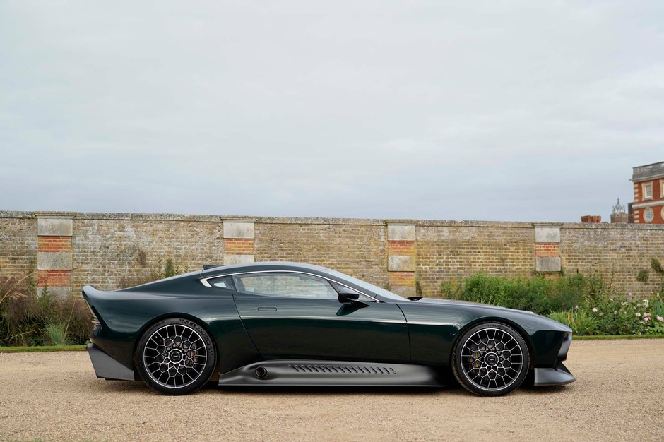 Aston Martin Victor
