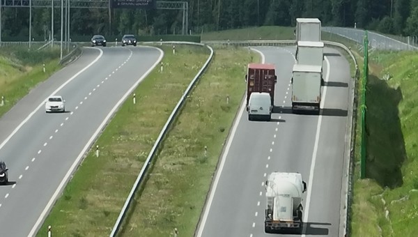 Policyjne nagrania z drogi ekspresowej S5. Kierowcy niczego się nie spodziewali