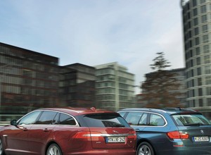 BMW 530d Touring kontra Jaguar XF Sportbrake: luksusowe kombi dla rodziny