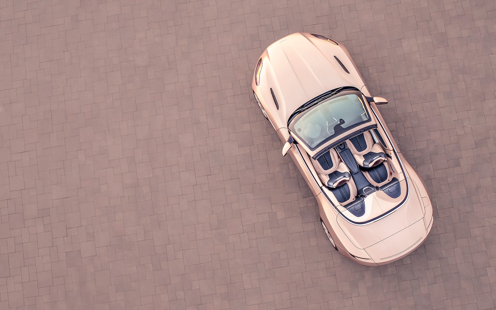 Aston Martin DB11 Volante
