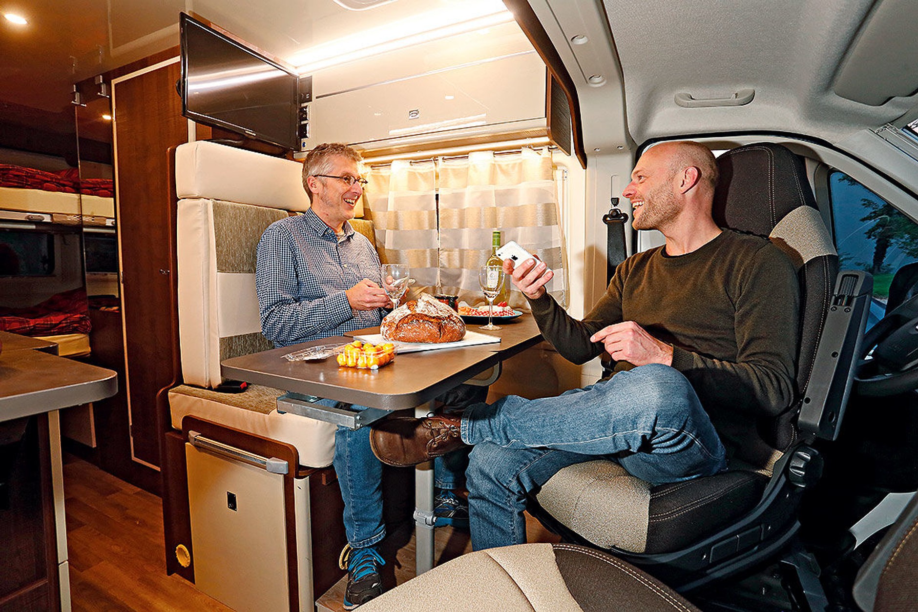 Kampery z piętrowymi łóżkami – test porównawczy