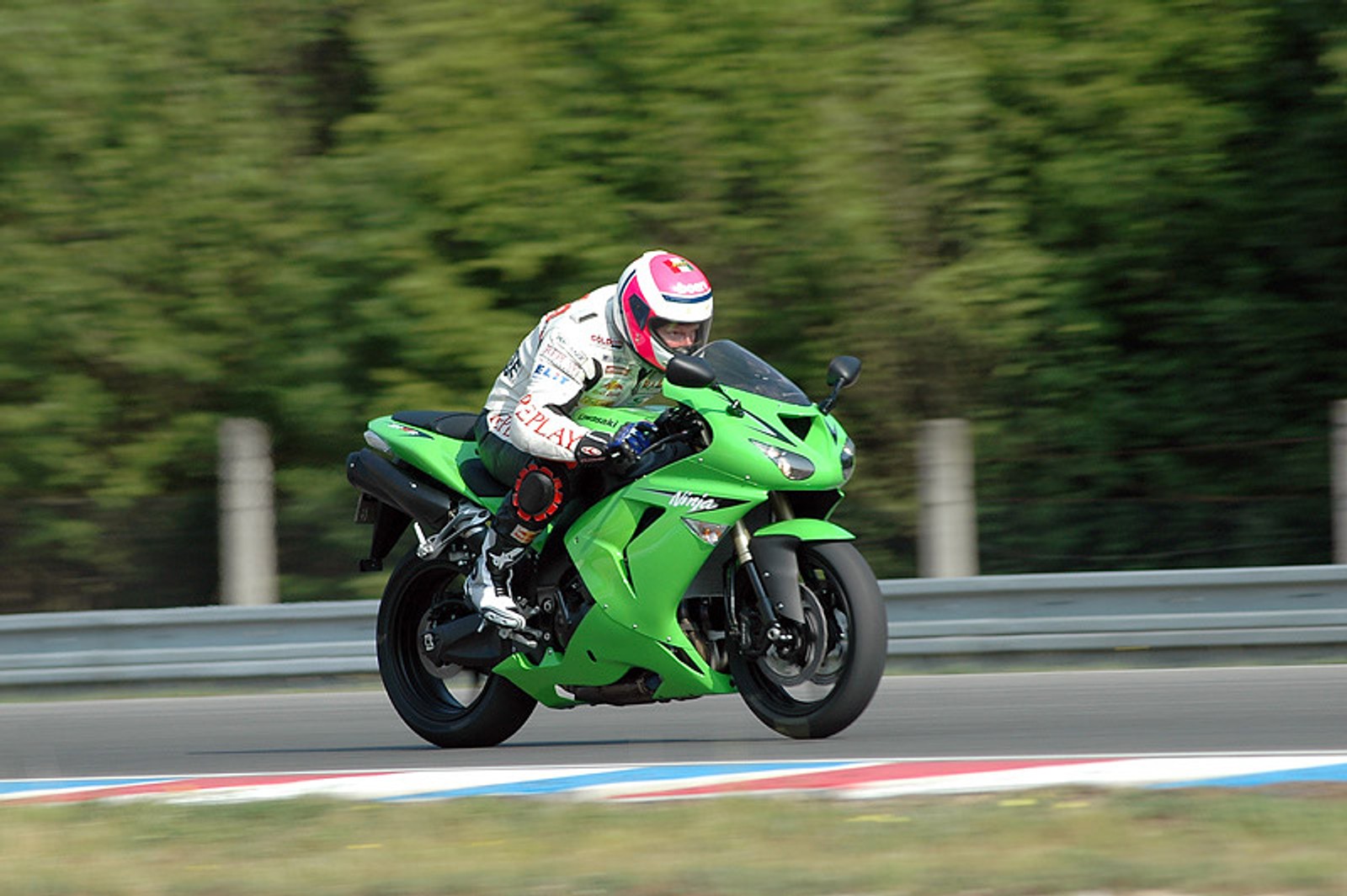 Dzień Kawasaki: tragiczny koniec małej ZX-6R Ninja (+ duża fotogaleria)